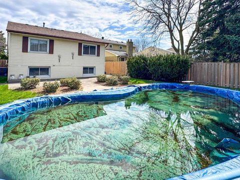 Photo 18 at 155 Goldhawk Trail, Milliken, Toronto