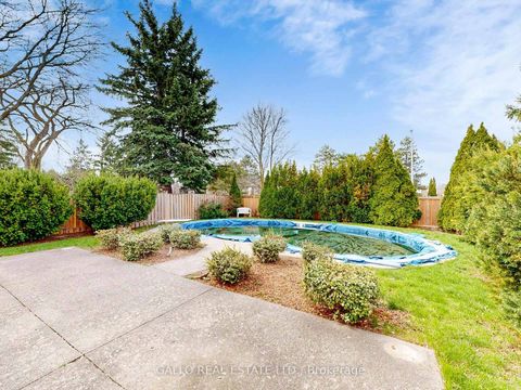 Photo 19 at 155 Goldhawk Trail, Milliken, Toronto