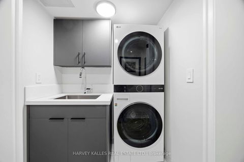 Photo 37 at PH2 - 22 Wellesley Street E, Yonge Corridor, Toronto