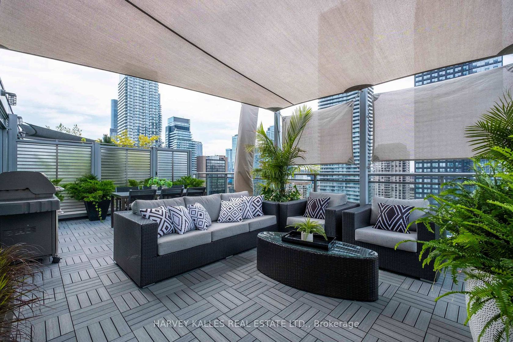 PH2 - 22 Wellesley Street E, Yonge Corridor, Toronto photo number 2