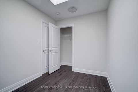 Photo 14 at 4 Wild Rose Gardens, Rustic, Toronto