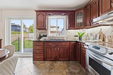 Photo 12 at 313 Preston Drive, McLaughlin, Oshawa