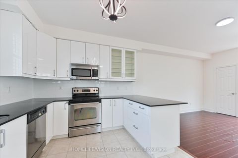 Photo 11 at 7 - 215 16TH Avenue, Langstaff, Richmond Hill