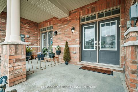 Photo 1 at 56 Snelgrove Crescent, West Bayfield, Barrie