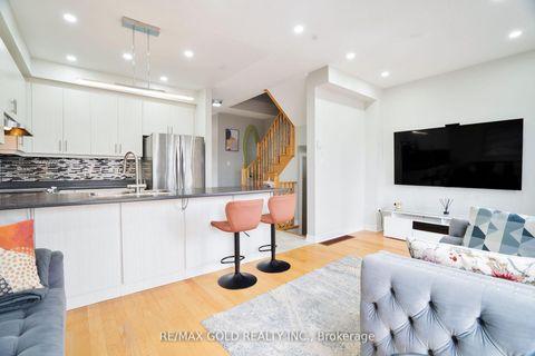 Photo 6 at 56 Snelgrove Crescent, West Bayfield, Barrie