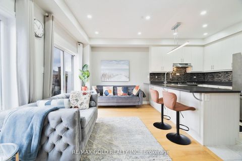 Photo 7 at 56 Snelgrove Crescent, West Bayfield, Barrie