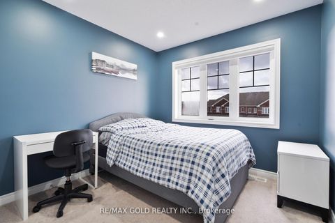 Photo 13 at 56 Snelgrove Crescent, West Bayfield, Barrie