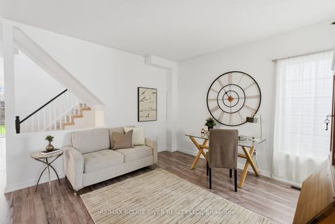 Photo 2 at 1086 Songbird Drive, Pinecrest, Oshawa