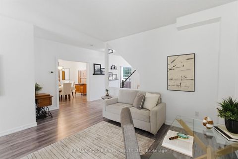 Photo 4 at 1086 Songbird Drive, Pinecrest, Oshawa