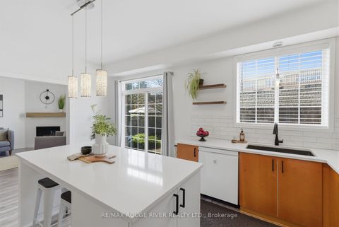 Photo 14 at 1086 Songbird Drive, Pinecrest, Oshawa