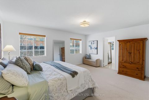 Photo 25 at 1086 Songbird Drive, Pinecrest, Oshawa