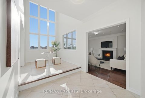 Photo 21 at 11 Horizon Court, Doncrest, Richmond Hill