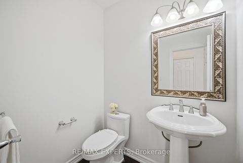 Photo 26 at 11 Horizon Court, Doncrest, Richmond Hill