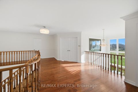 Photo 28 at 11 Horizon Court, Doncrest, Richmond Hill