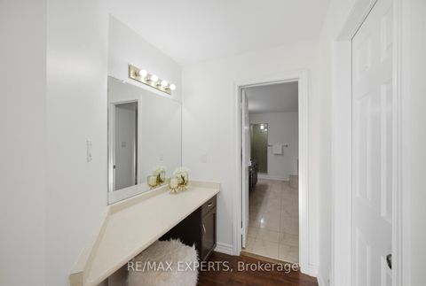 Photo 33 at 11 Horizon Court, Doncrest, Richmond Hill