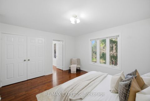 Photo 36 at 11 Horizon Court, Doncrest, Richmond Hill