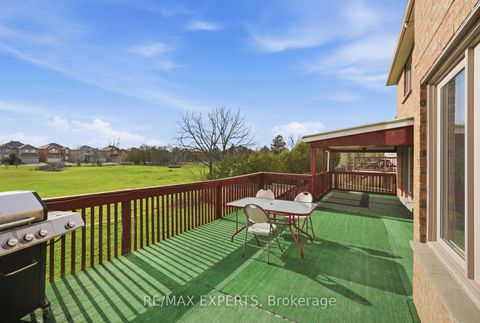 Photo 43 at 11 Horizon Court, Doncrest, Richmond Hill