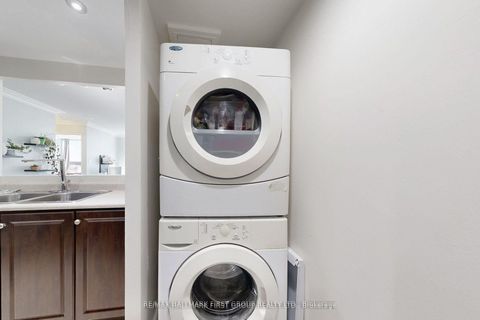 Photo 8 at 1520 - 88 Corporate Drive, Woburn, Toronto