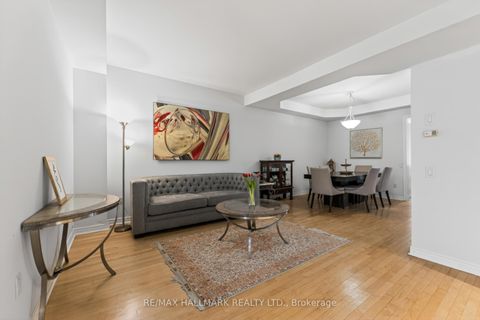 Photo 2 at 76 Westbury Court, Westbrook, Richmond Hill