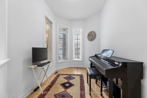 Photo 8 at 76 Westbury Court, Westbrook, Richmond Hill