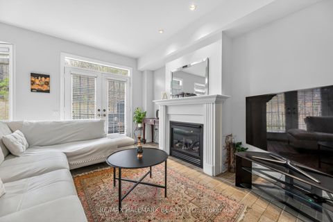 Photo 10 at 76 Westbury Court, Westbrook, Richmond Hill