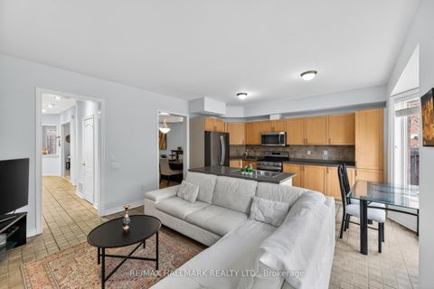 Photo 11 at 76 Westbury Court, Westbrook, Richmond Hill