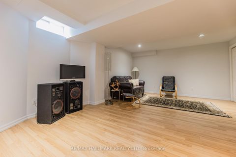 Photo 42 at 76 Westbury Court, Westbrook, Richmond Hill