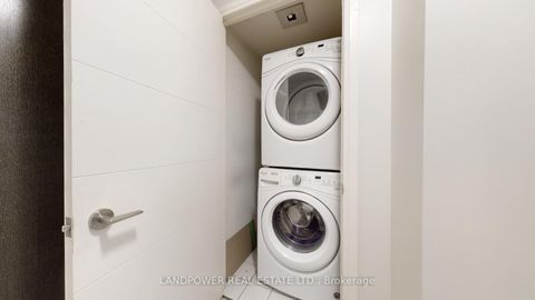 Photo 16 at 639 - 460 Adelaide Street E, Moss Park, Toronto