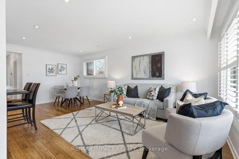 Photo 3 at 918 McCullough Drive, Downtown Whitby, Whitby