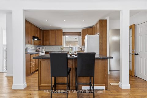 Photo 8 at 918 McCullough Drive, Downtown Whitby, Whitby