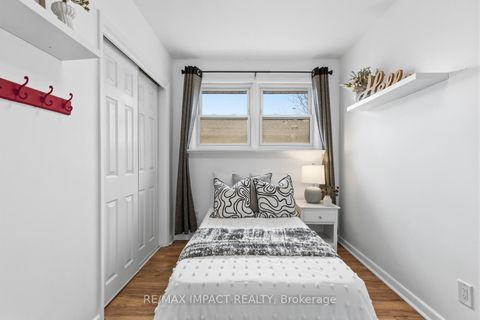 Photo 17 at 918 McCullough Drive, Downtown Whitby, Whitby