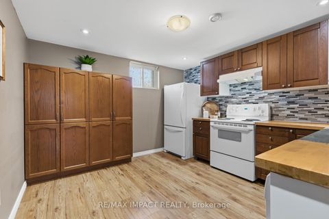 Photo 25 at 918 McCullough Drive, Downtown Whitby, Whitby