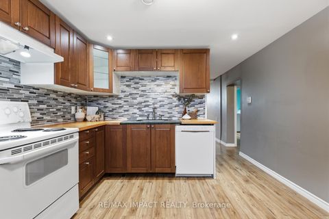 Photo 26 at 918 McCullough Drive, Downtown Whitby, Whitby