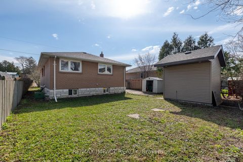 Photo 34 at 918 McCullough Drive, Downtown Whitby, Whitby