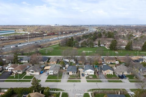 Photo 36 at 918 McCullough Drive, Downtown Whitby, Whitby