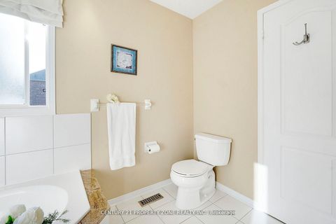 Photo 9 at 582 Plantation Gate, Summerhill Estates, Newmarket