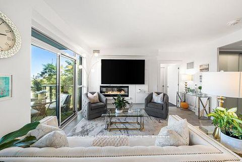 Photo 17 at 303 - 3 Southvale Drive, Leaside, Toronto