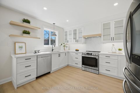 Photo 8 at 11 Wessenger Drive, Holly, Barrie