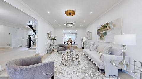 Photo 6 at 82 Windermere Crescent S, South Richvale, Richmond Hill