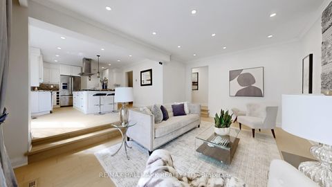 Photo 11 at 82 Windermere Crescent S, South Richvale, Richmond Hill