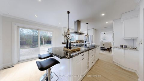 Photo 17 at 82 Windermere Crescent S, South Richvale, Richmond Hill