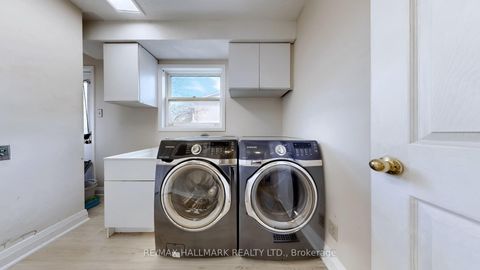 Photo 21 at 82 Windermere Crescent S, South Richvale, Richmond Hill