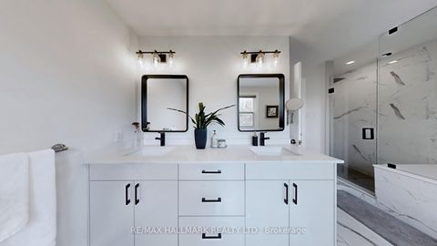 Photo 28 at 82 Windermere Crescent S, South Richvale, Richmond Hill