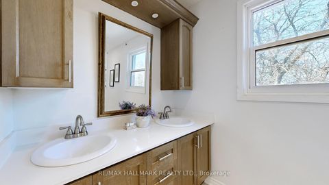 Photo 35 at 82 Windermere Crescent S, South Richvale, Richmond Hill