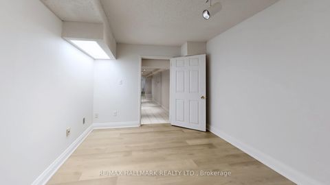 Photo 40 at 82 Windermere Crescent S, South Richvale, Richmond Hill