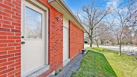 Photo 43 at 82 Windermere Crescent S, South Richvale, Richmond Hill