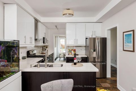 Photo 12 at 337 Kirkvalley Crescent, Bayview Wellington, Aurora