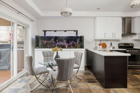 Photo 15 at 337 Kirkvalley Crescent, Bayview Wellington, Aurora