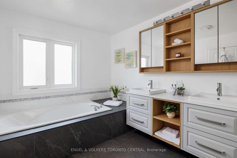 Photo 22 at 337 Kirkvalley Crescent, Bayview Wellington, Aurora