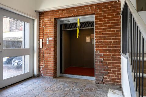 Photo 25 at 405 - 426 Queen Street E, Moss Park, Toronto